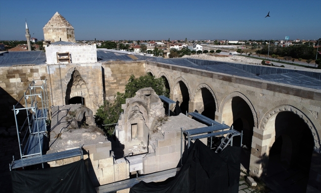 Türk konukseverliğinin simgesi: Kervansaraylar